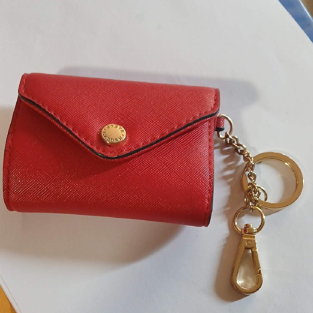 Steve Madden Elegant Red Keychain Card Wallet